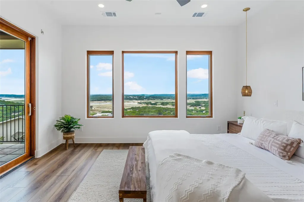 21005 Fawn Ridge Drive Lago Vista TX 78645