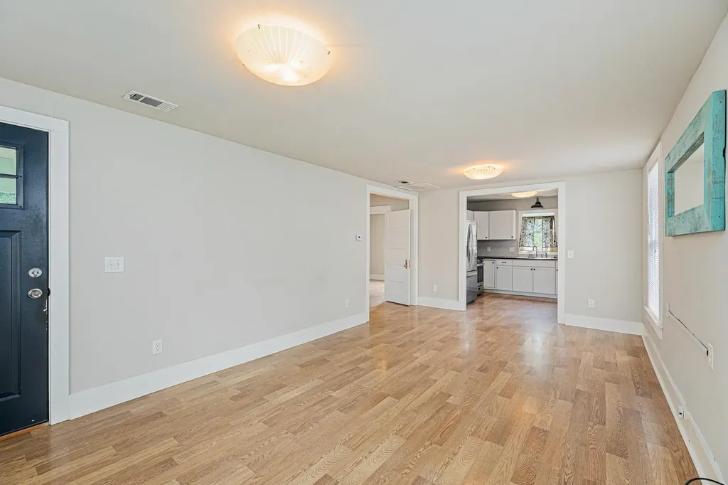 322 Blanco Street Luling TX 78648