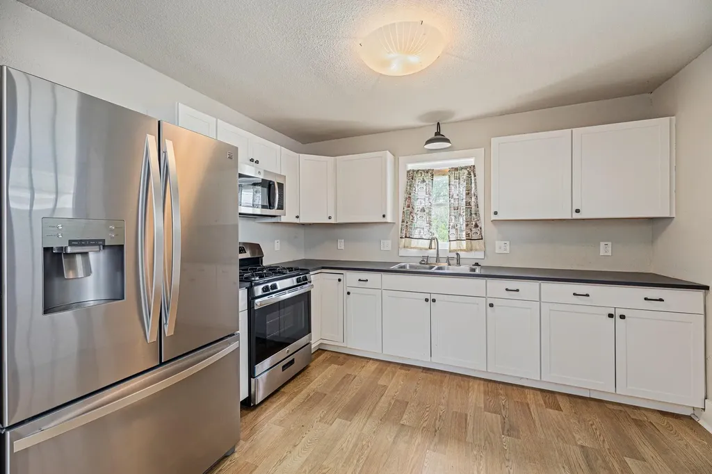 322 Blanco Street Luling TX 78648