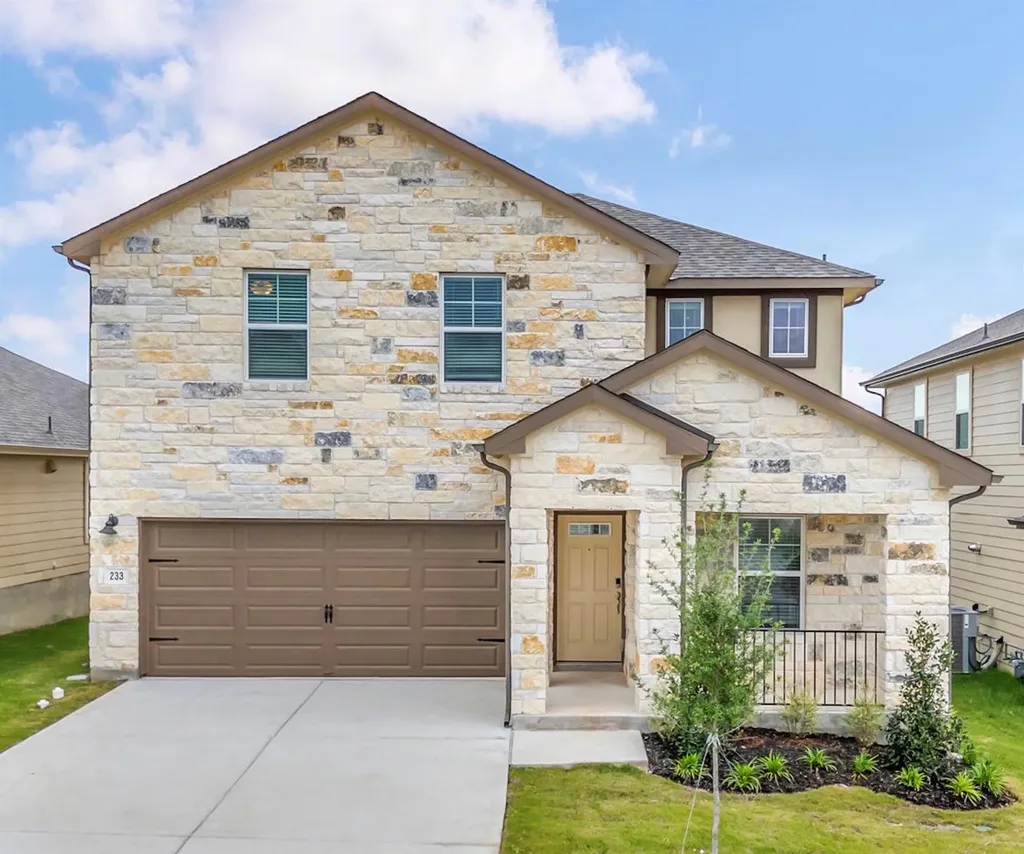 233 El Capitan Loop Dripping Springs TX 78620