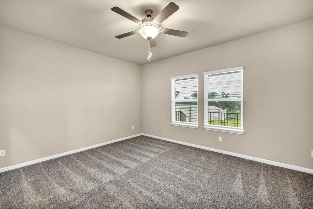 233 El Capitan Loop Dripping Springs TX 78620