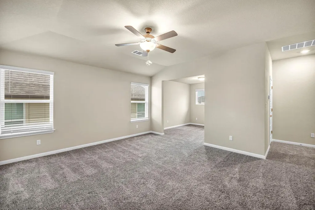 233 El Capitan Loop Dripping Springs TX 78620