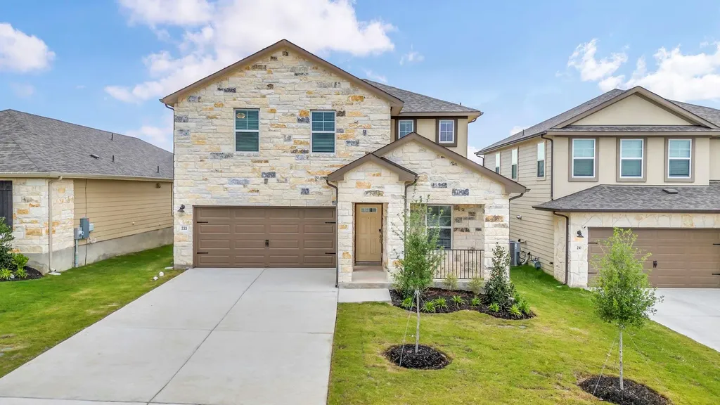 233 El Capitan Loop Dripping Springs TX 78620