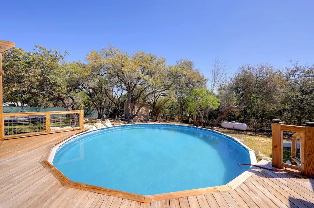 141 Arnold Drive Canyon Lake TX 78133