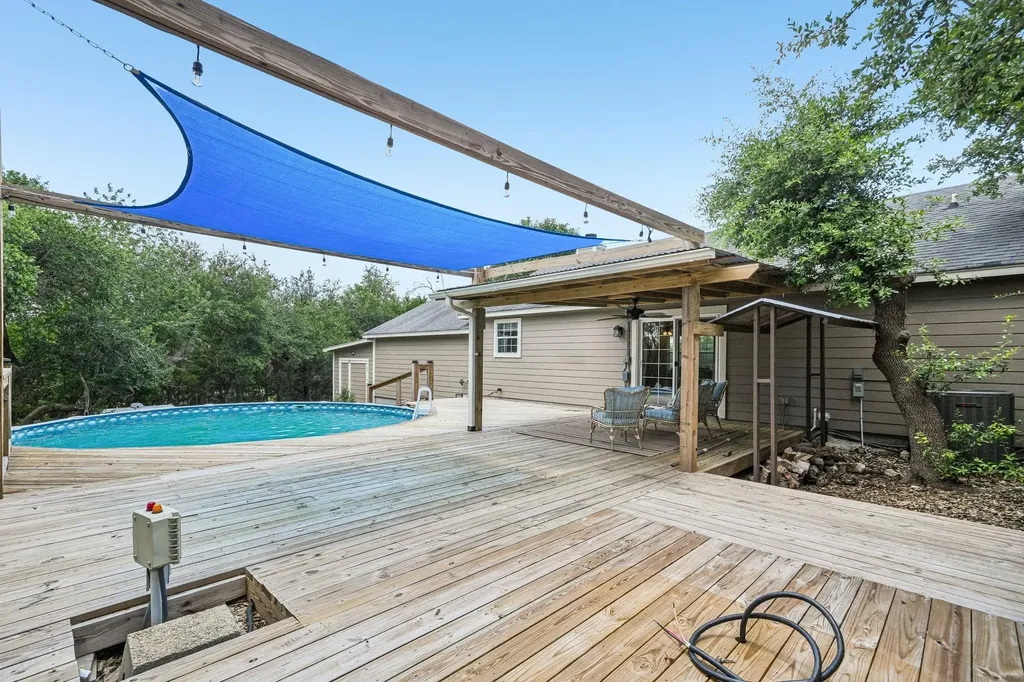 141 Arnold Drive Canyon Lake TX 78133