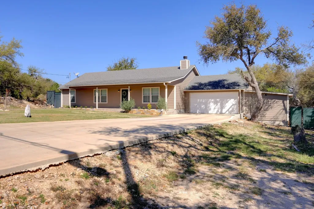 141 Arnold Drive Canyon Lake TX 78133