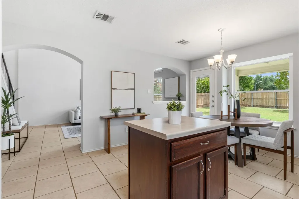 560 Woodsorrel Way Round Rock TX 78665