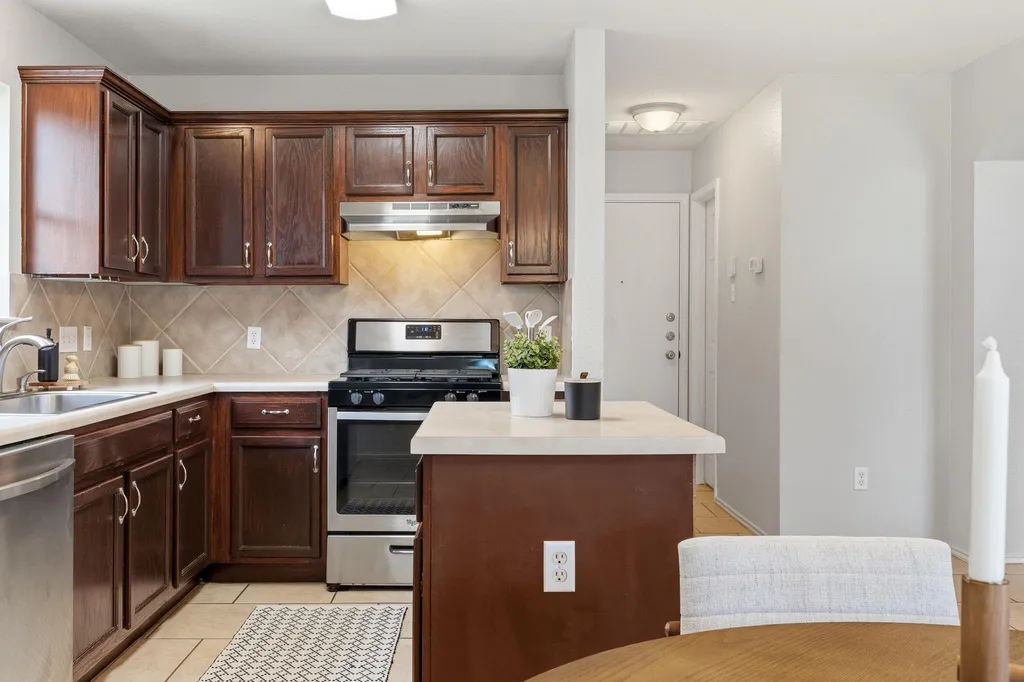 560 Woodsorrel Way Round Rock TX 78665