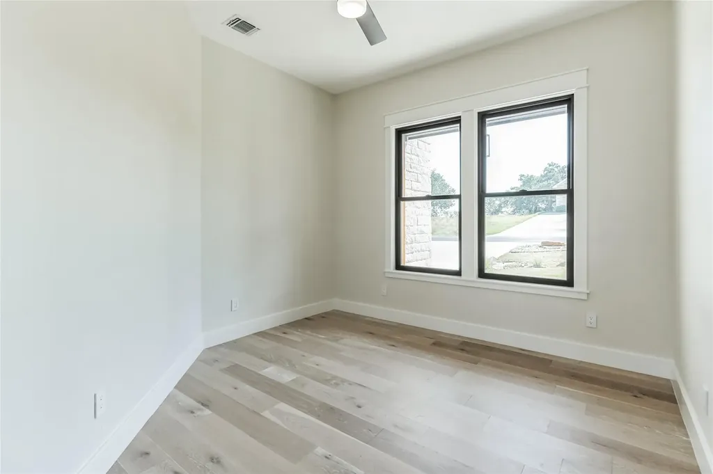 707 Broken Hills Horseshoe Bay TX 78657