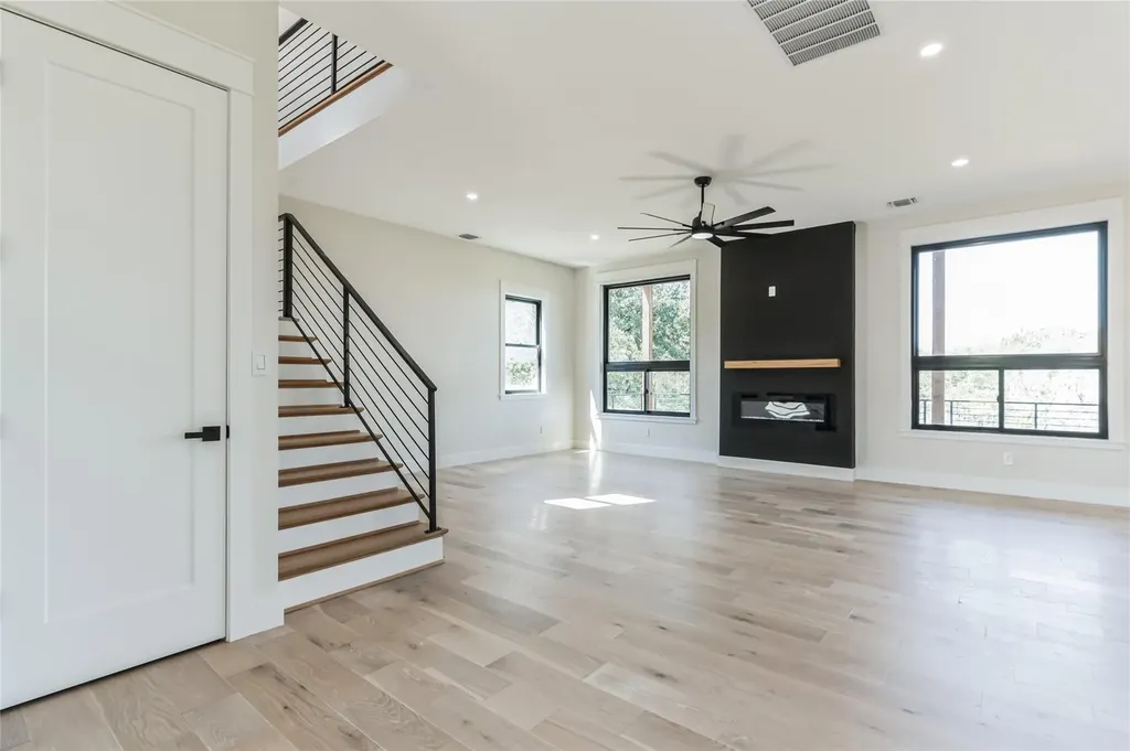 707 Broken Hills Horseshoe Bay TX 78657