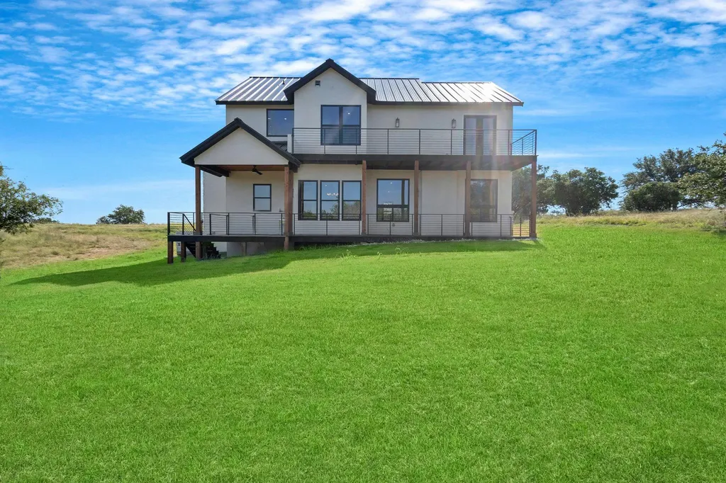 707 Broken Hills Horseshoe Bay TX 78657