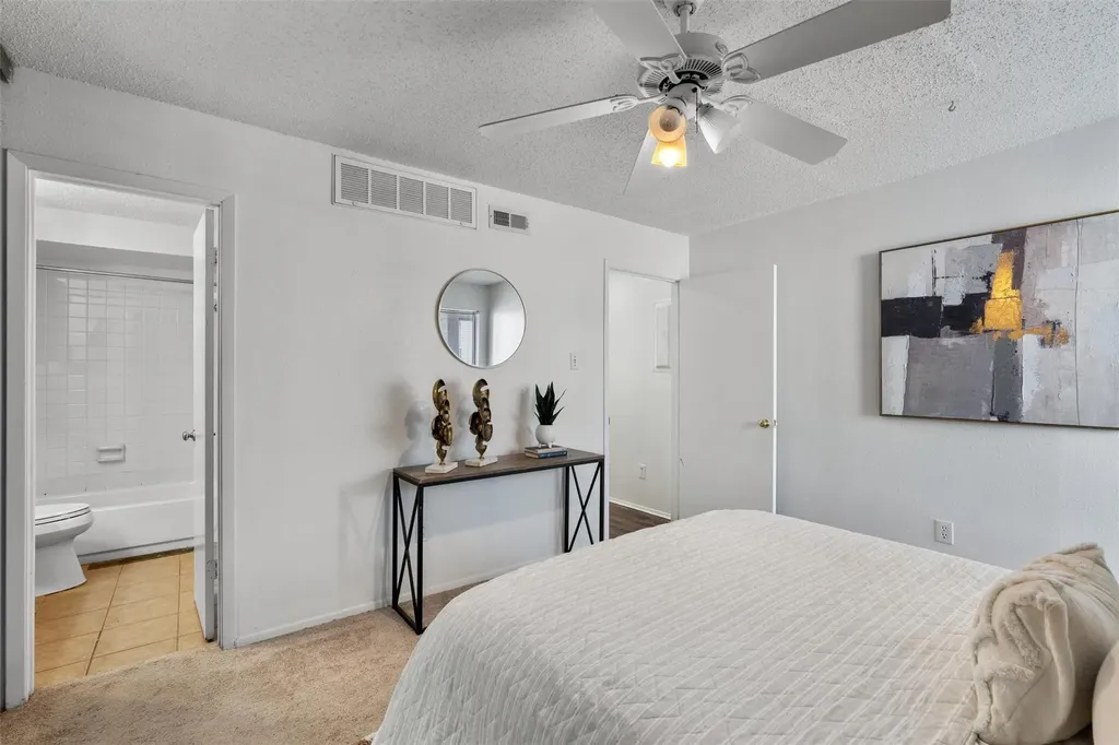 6910 Hart Lane Austin TX 78731