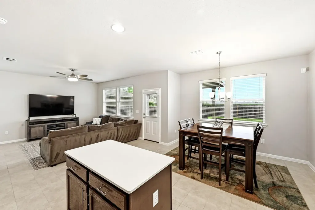 281 Guemal Road Buda TX 78610