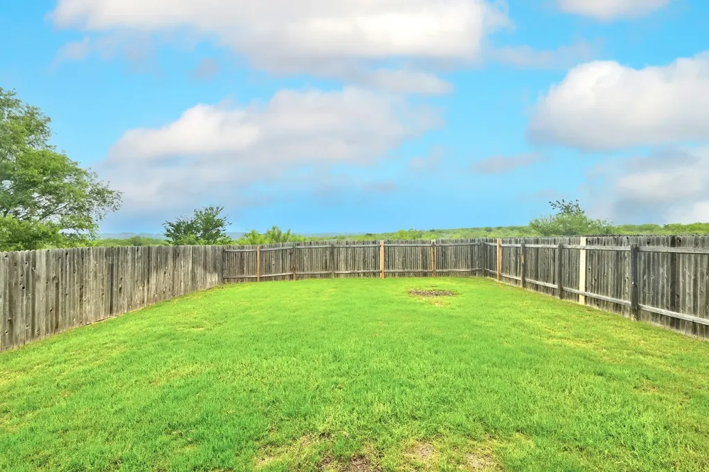 281 Guemal Road Buda TX 78610