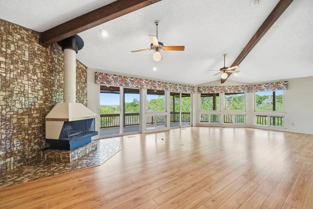 4831 Eck Lane Austin TX 78734