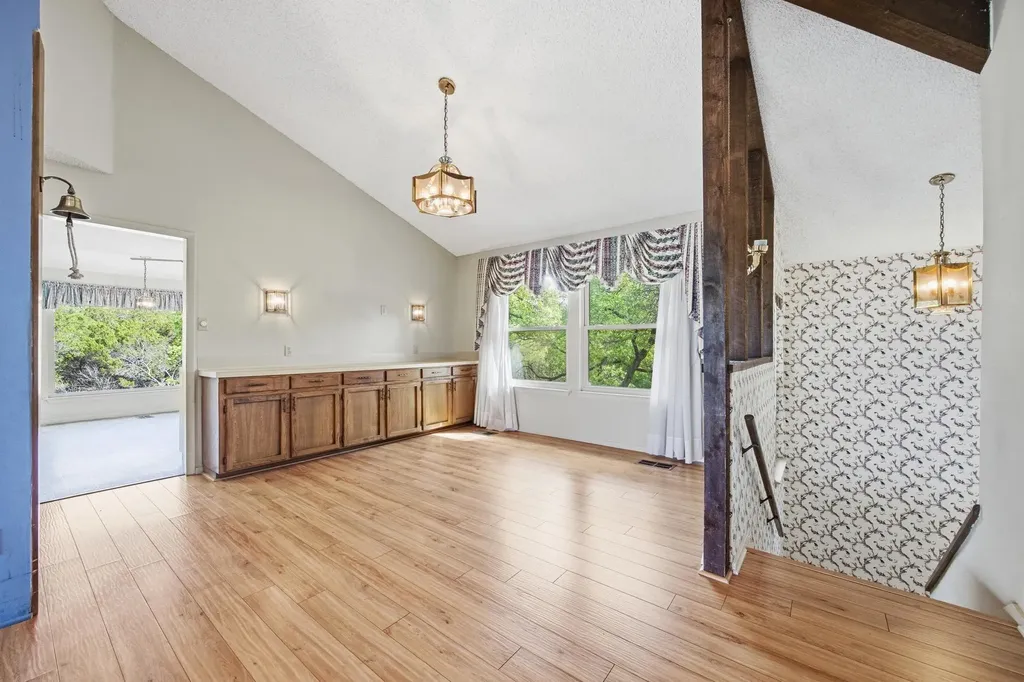 4831 Eck Lane Austin TX 78734