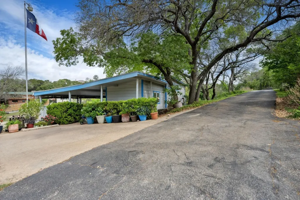 4831 Eck Lane Austin TX 78734