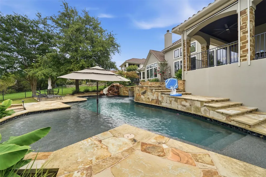 2020 University Club Drive Austin TX 78732