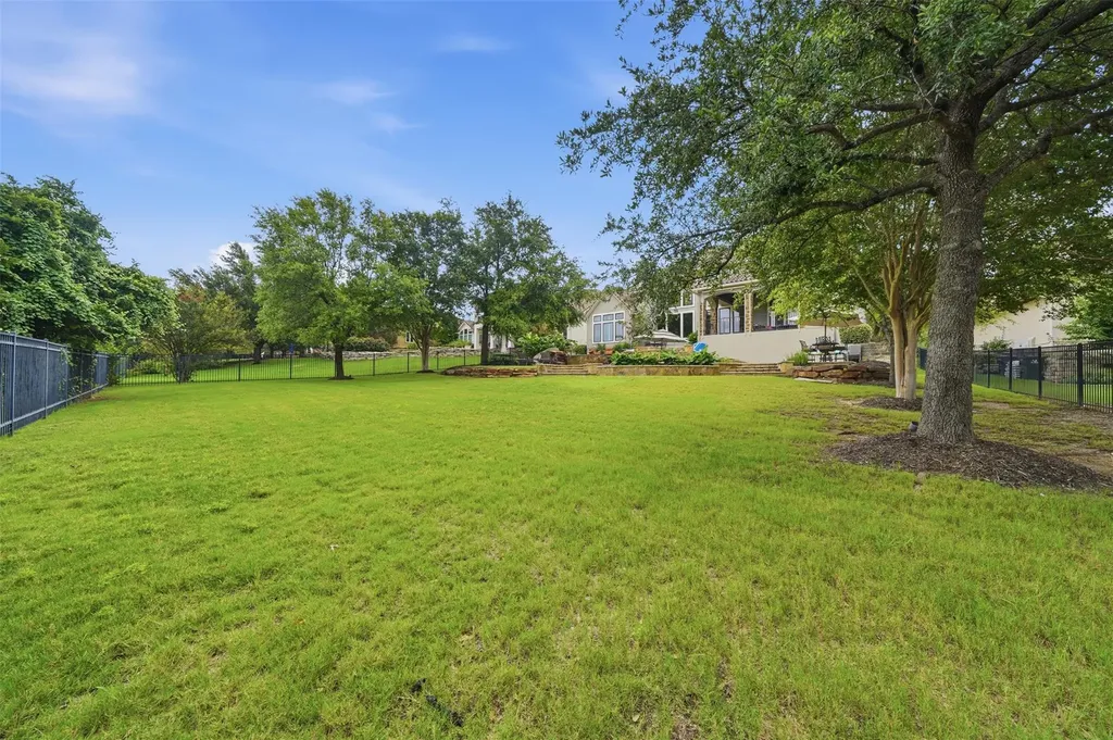 2020 University Club Drive Austin TX 78732