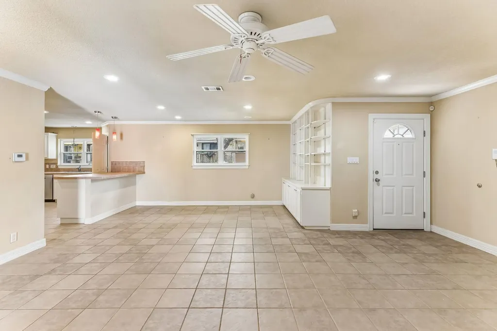 1919 American Drive Lago Vista TX 78645