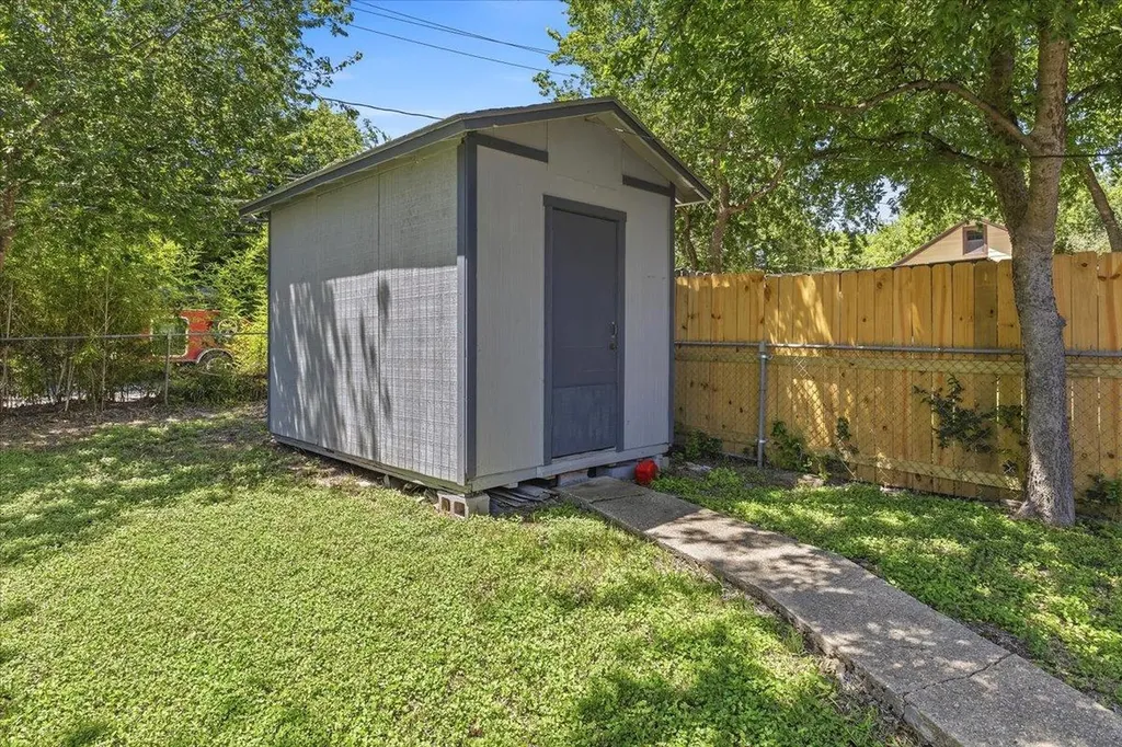 4900 Duval Street Austin TX 78751