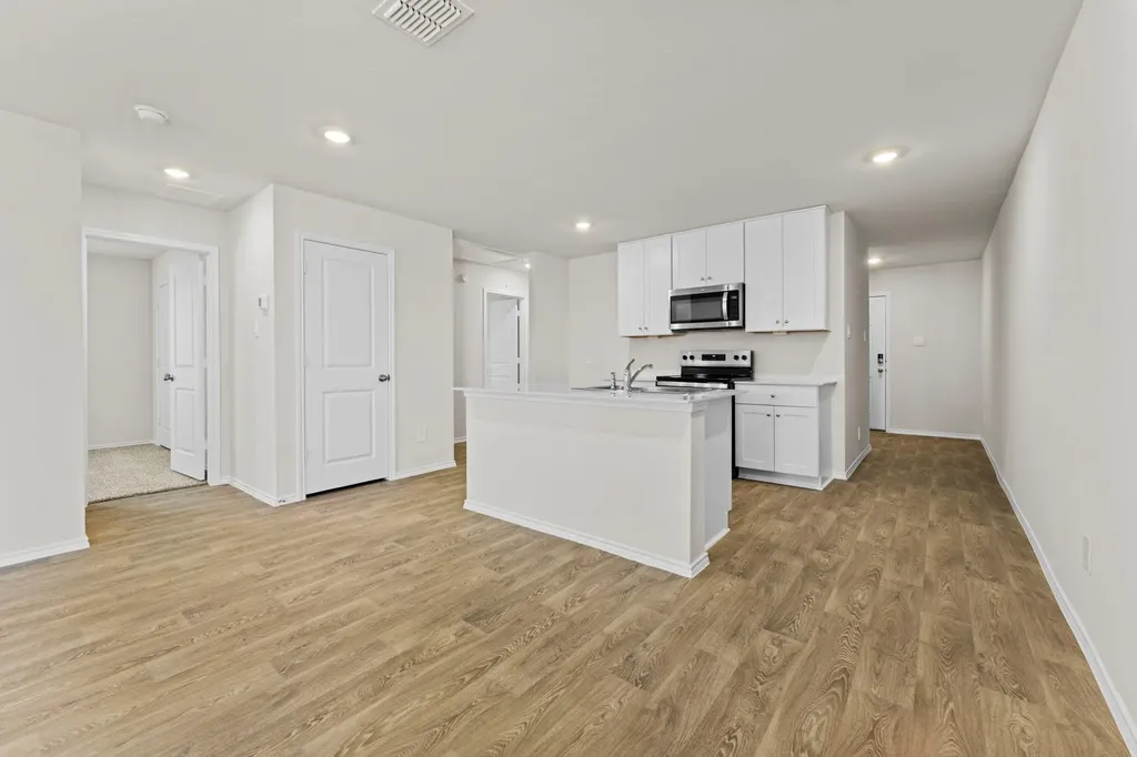 401 Wild Goose Drive Luling TX 78648