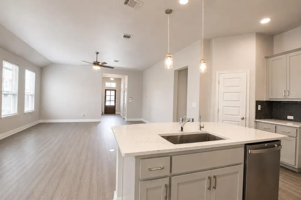 1936 Stirling Street Leander TX 78641