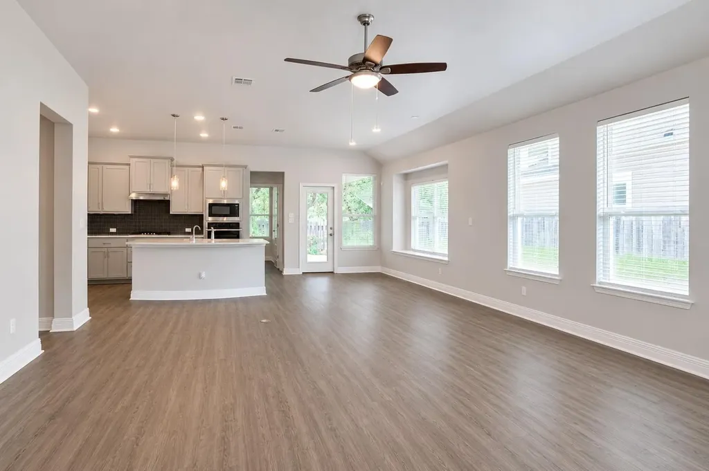 1936 Stirling Street Leander TX 78641