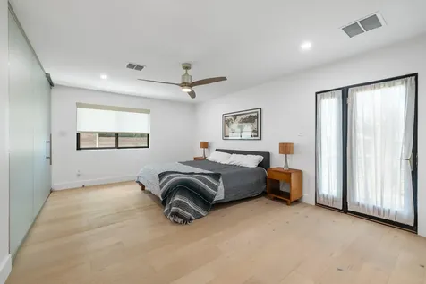 7504 Whispering Oaks Drive Austin TX 78745