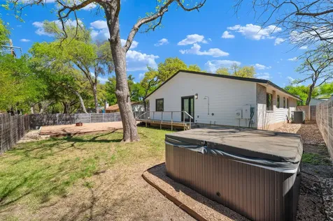 7504 Whispering Oaks Drive Austin TX 78745