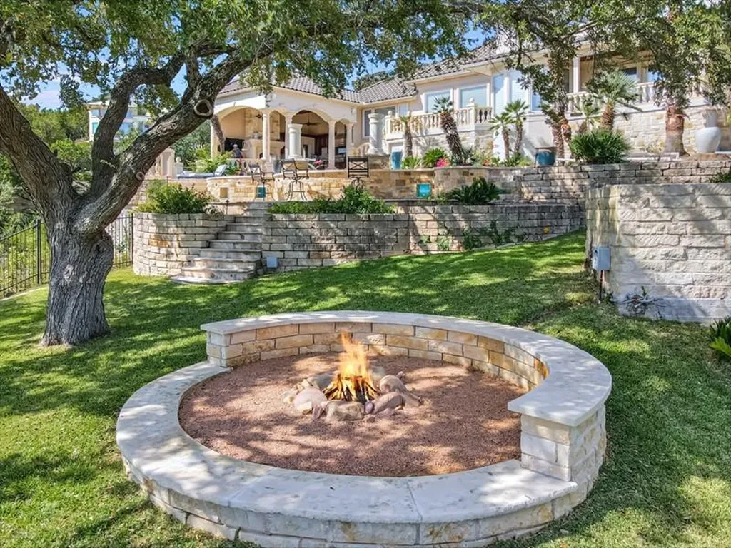 1517 Osprey Ridge Loop Lago Vista TX 78645