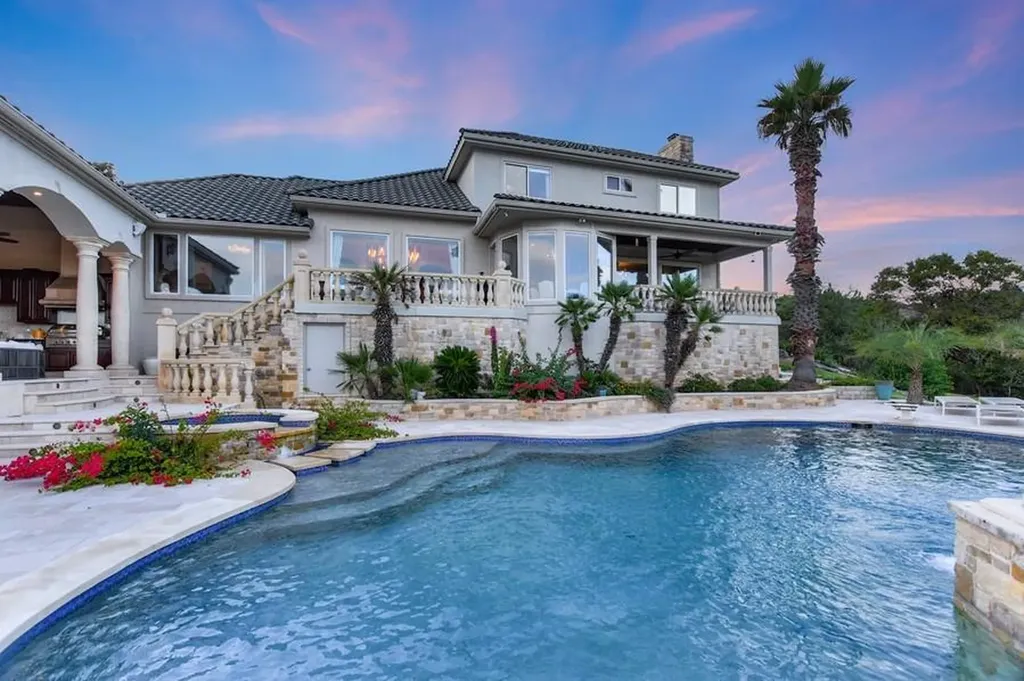 1517 Osprey Ridge Loop Lago Vista TX 78645