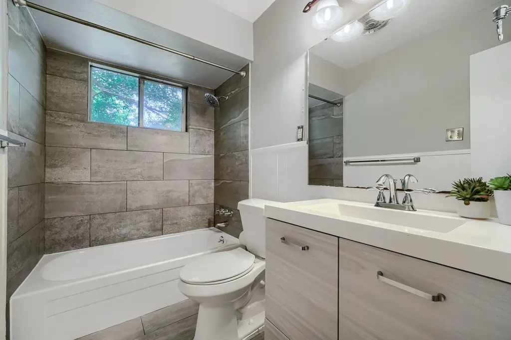 8308 Hathaway Drive Austin TX 78757