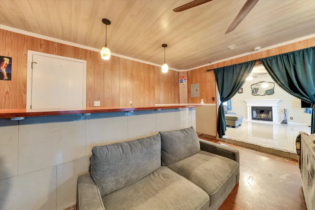 2601 Highcloud Drive Lockhart TX 78644