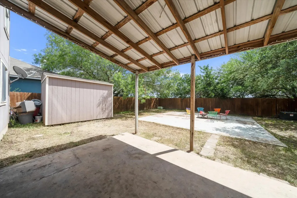 2601 Highcloud Drive Lockhart TX 78644