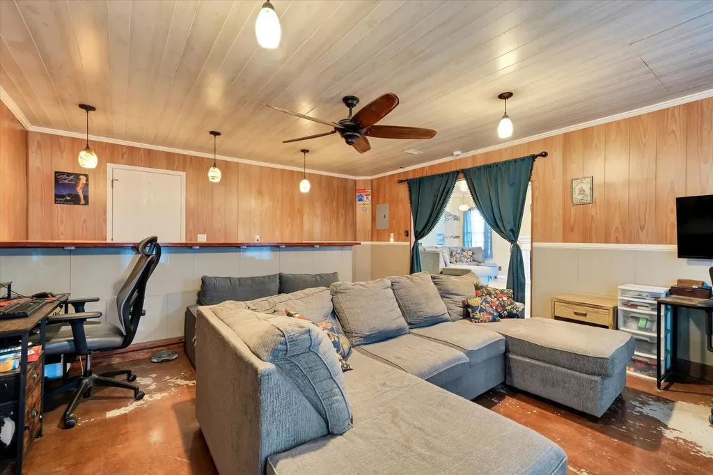 2601 Highcloud Drive Lockhart TX 78644
