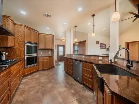 851 & 877 County Road 455 Coupland TX 78615