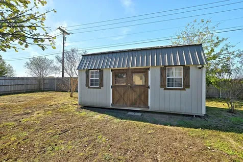 119 Brazos Drive Hutto TX 78634