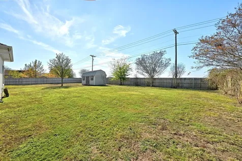 119 Brazos Drive Hutto TX 78634