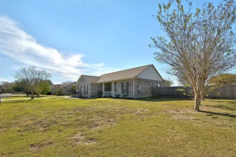 119 Brazos Drive Hutto TX 78634