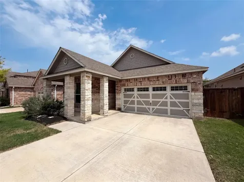 401 Fort William Street Hutto TX 78634