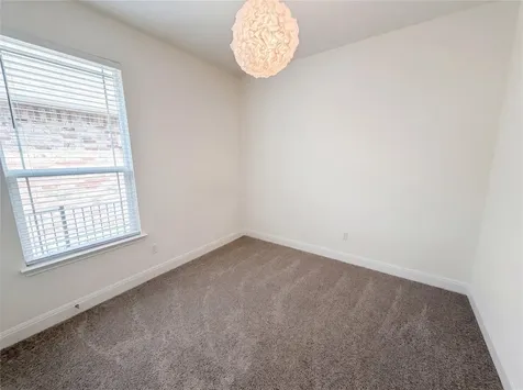 401 Fort William Street Hutto TX 78634