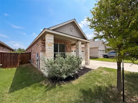 401 Fort William Street Hutto TX 78634