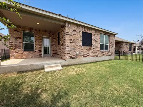 401 Fort William Street Hutto TX 78634