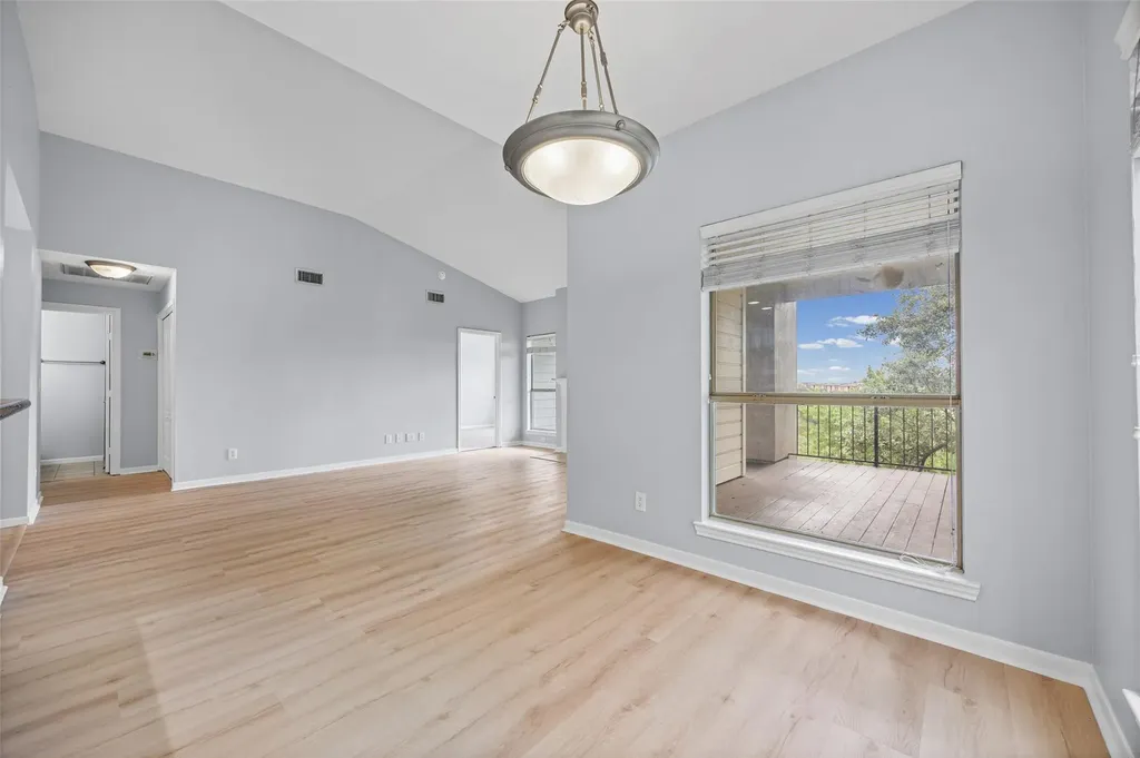 6000 Shepherd Mountain Cove Austin TX 78730
