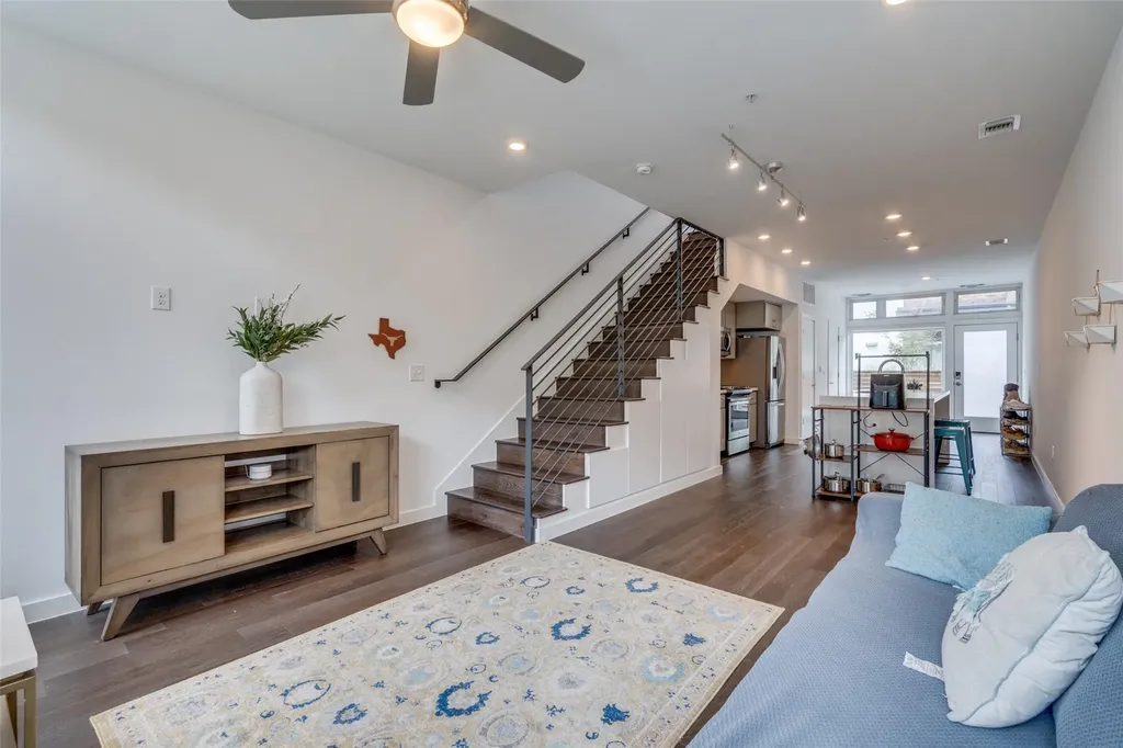 2002 E 7th Street Austin TX 78702