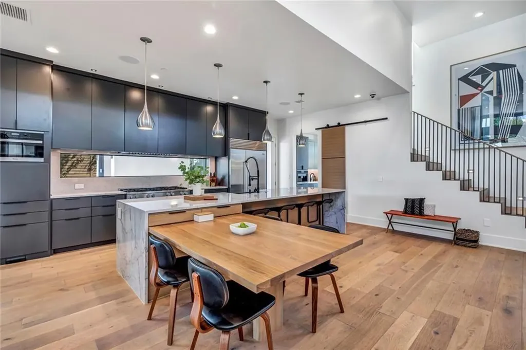 4811 Timberline Drive Austin TX 78746