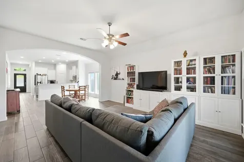 2984 Grove Terrace Seguin TX 78155