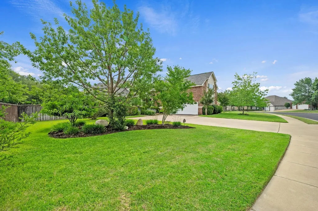 4013 Harvey Penick Drive Round Rock TX 78664