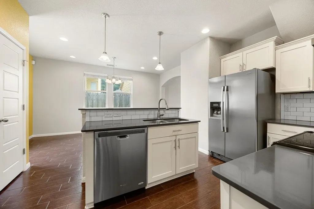 5805 Shaded Cottage Court Austin TX 78744